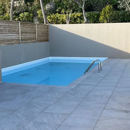 Διαμέρισμα 2-bedroom With Breathtaking Ocean View