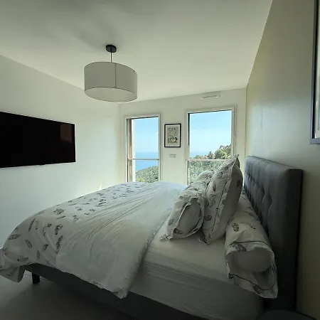 Apartment 2-bedroom With Breathtaking Ocean View *